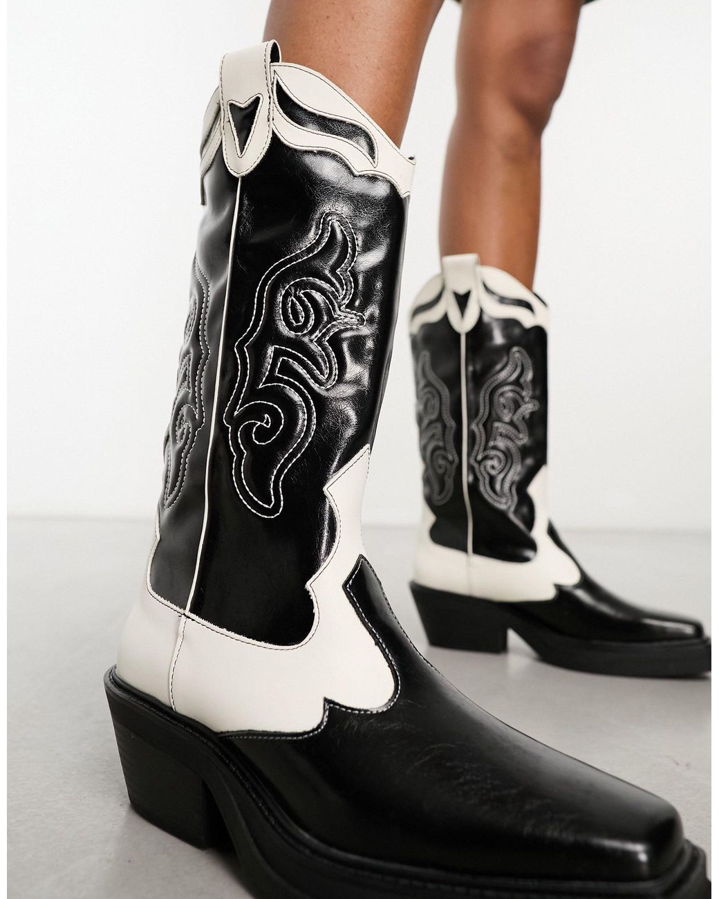 Contrast Panel Detail Western Cowboy Boots