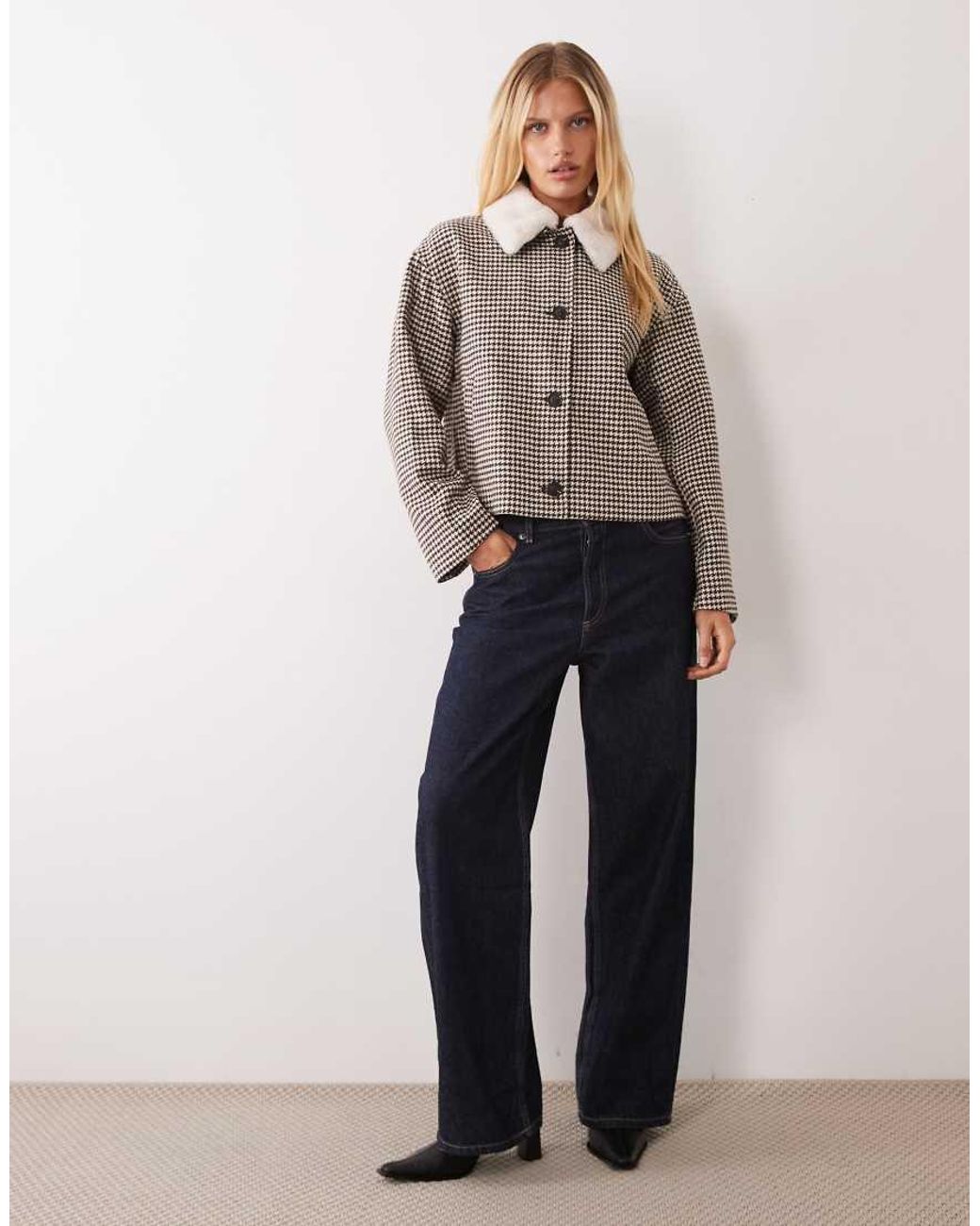 Vila Brown Herringbone Short Button Front Jacket With Fur Collar