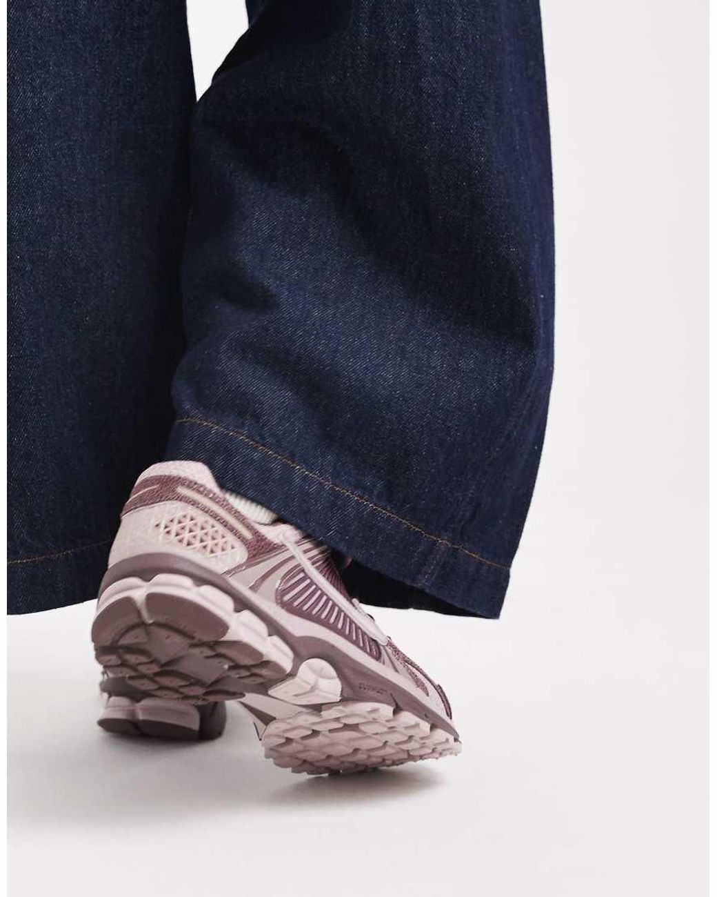 Nike Brown Zoom Vomero 5 Trainers