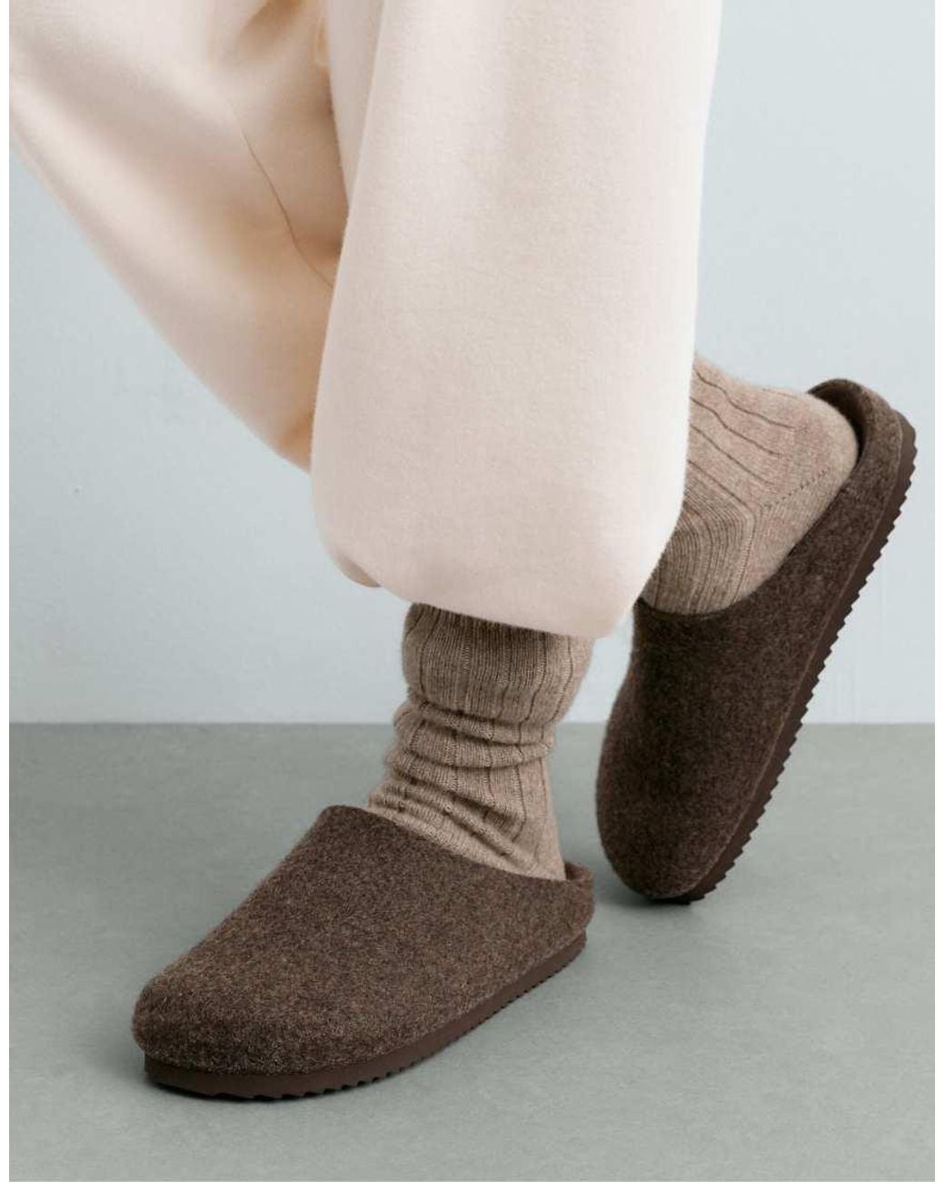 Oysho White Cashmere 75% Socks