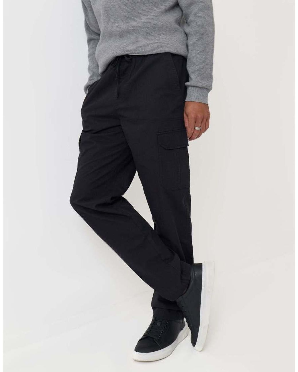 Threadbare Black Regular Fit Cotton Cargo Trousers for men