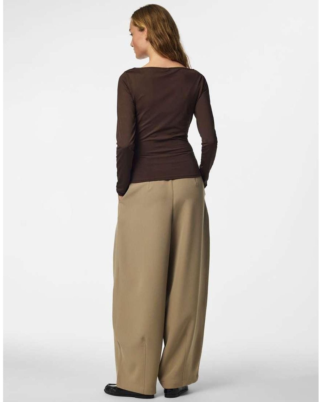 Pieces Melly Jersey Slim-Fit Top Met Boothals, Lange Mouwen En Stretch in het Brown