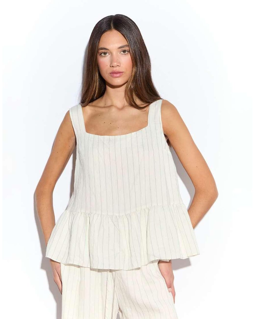 NARRATED White Square Neck Peplum Top