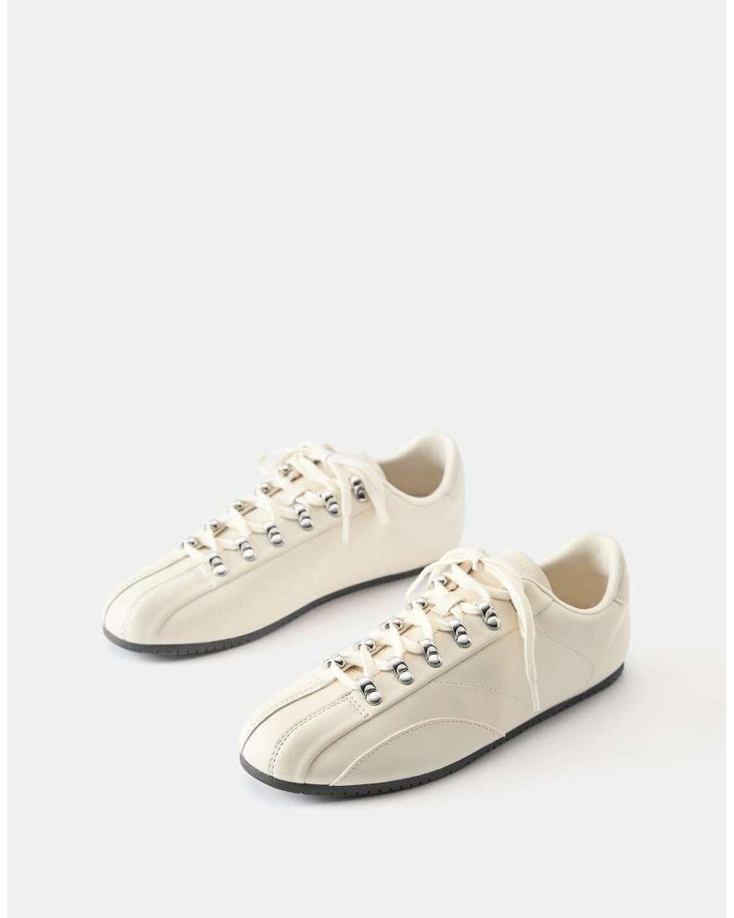 Pull&Bear Bowling Sneakers in het White