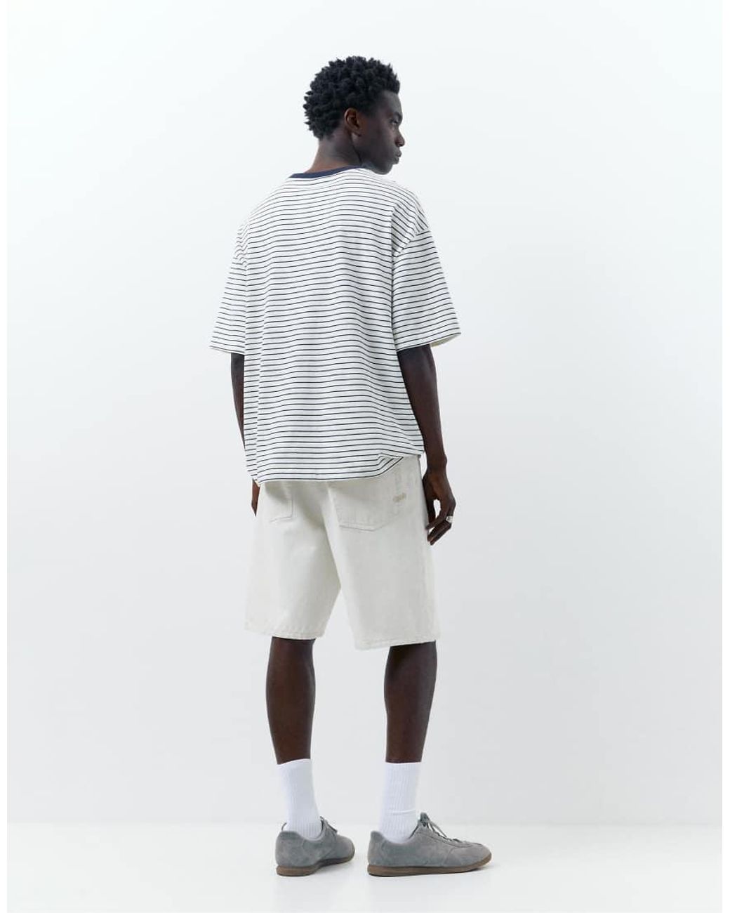 Pull&Bear White Baggy Denim Bermuda Shorts for men
