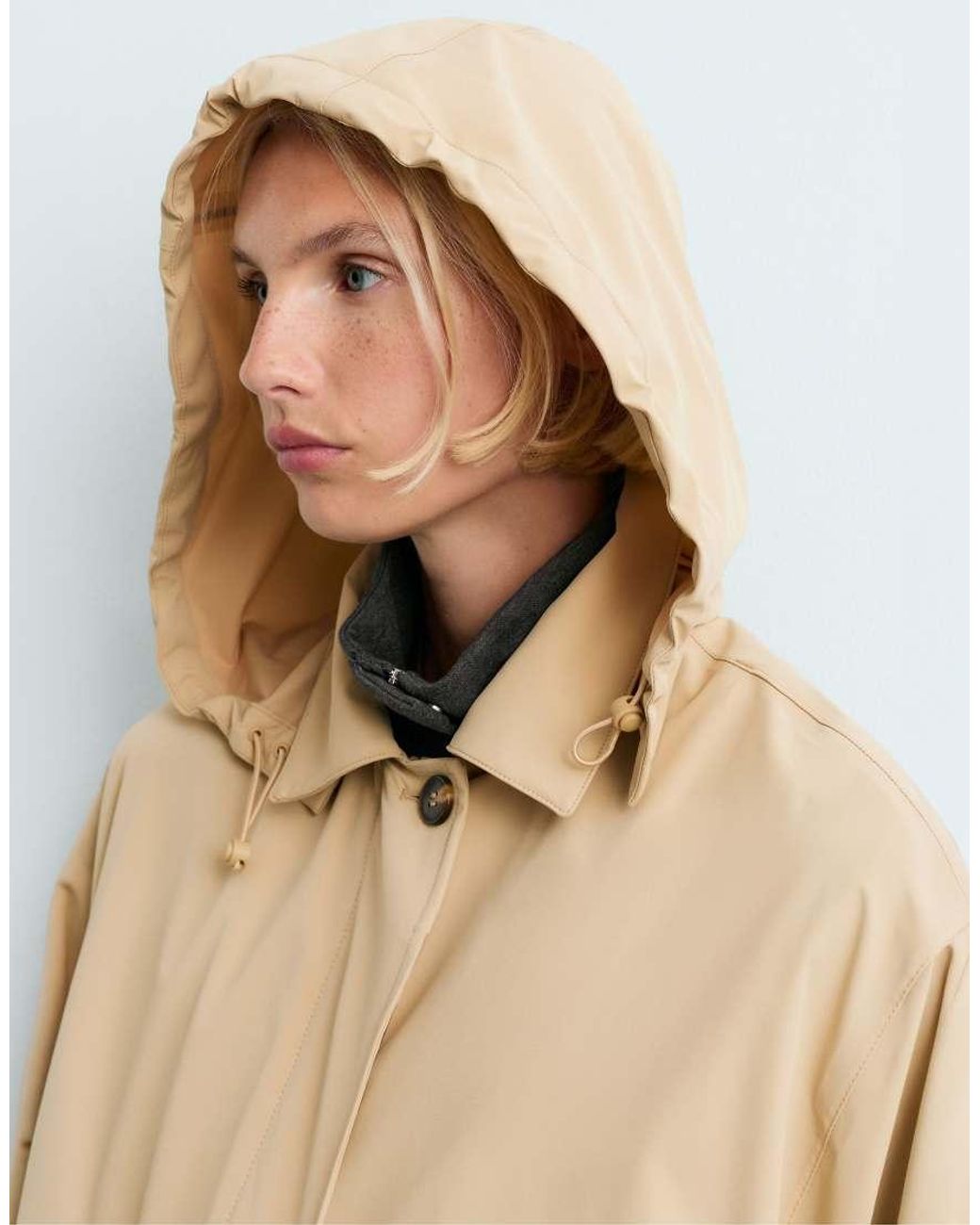 Oysho Natural Extra Lightweight 10k Waterproof Short Cape