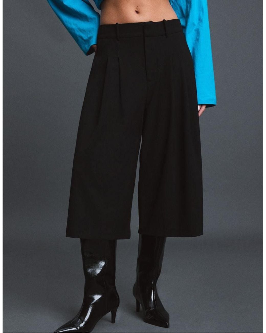 Stradivarius Blue Smart Wide-Leg Bermuda Shorts With Darts