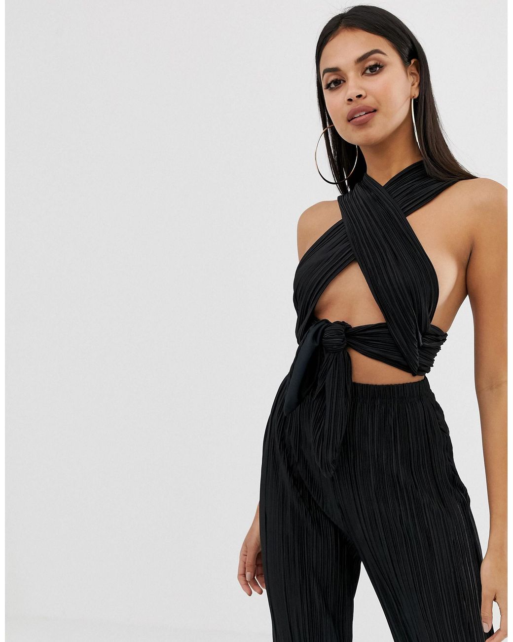 PrettyLittleThing Plisse Wrap Crop Top With Tie Detail in Black | Lyst  Canada