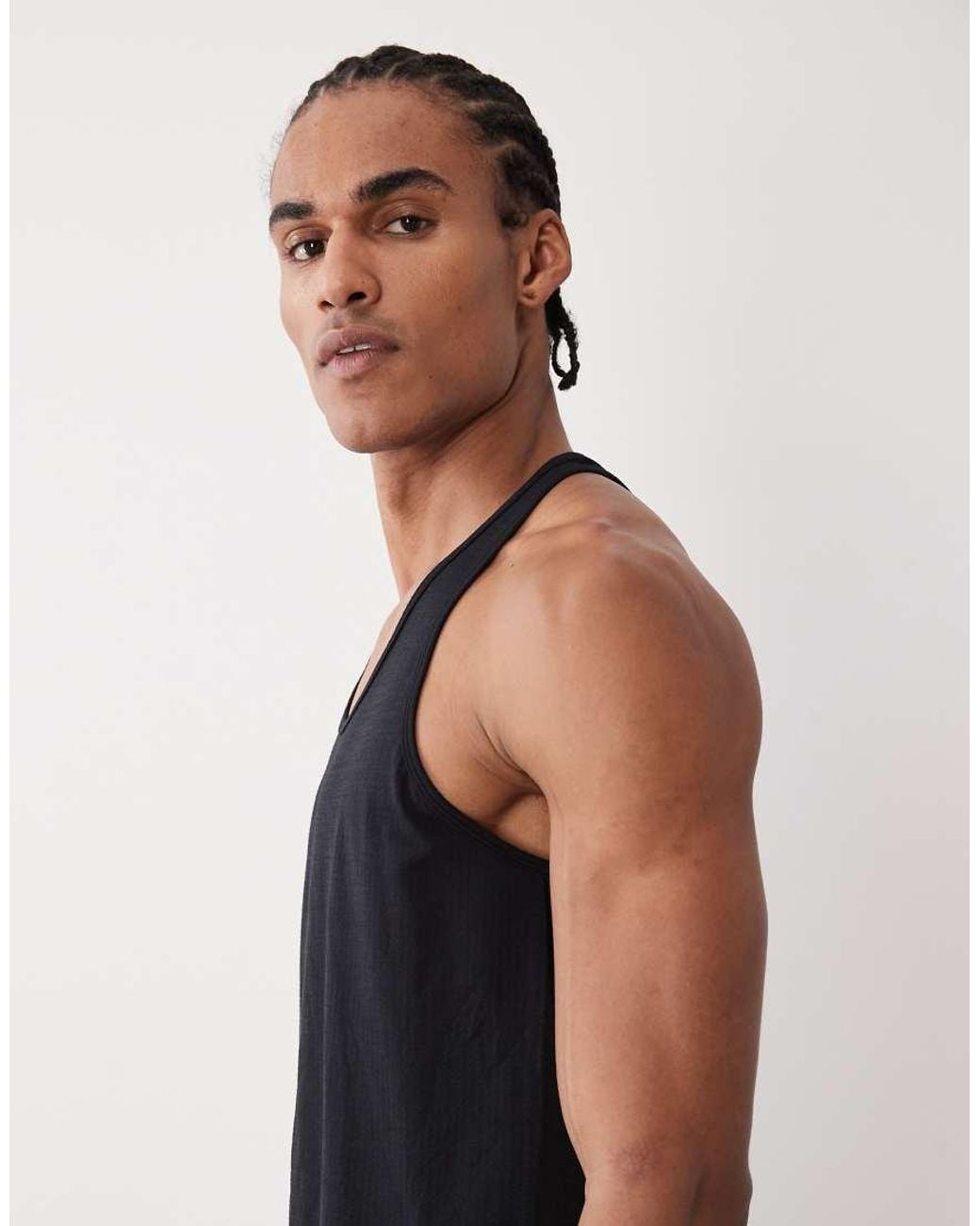 4505 Black Lightweight Performance Seamless Mesh Running Vest for men