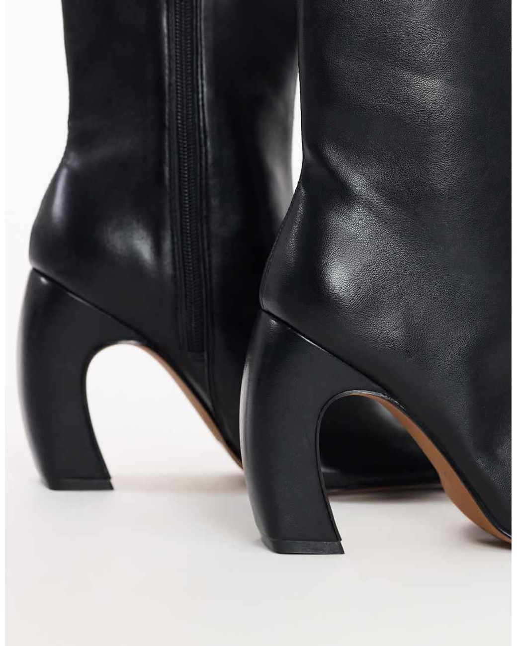 TOPSHOP Black Karter Curved Heel Ankle Boot