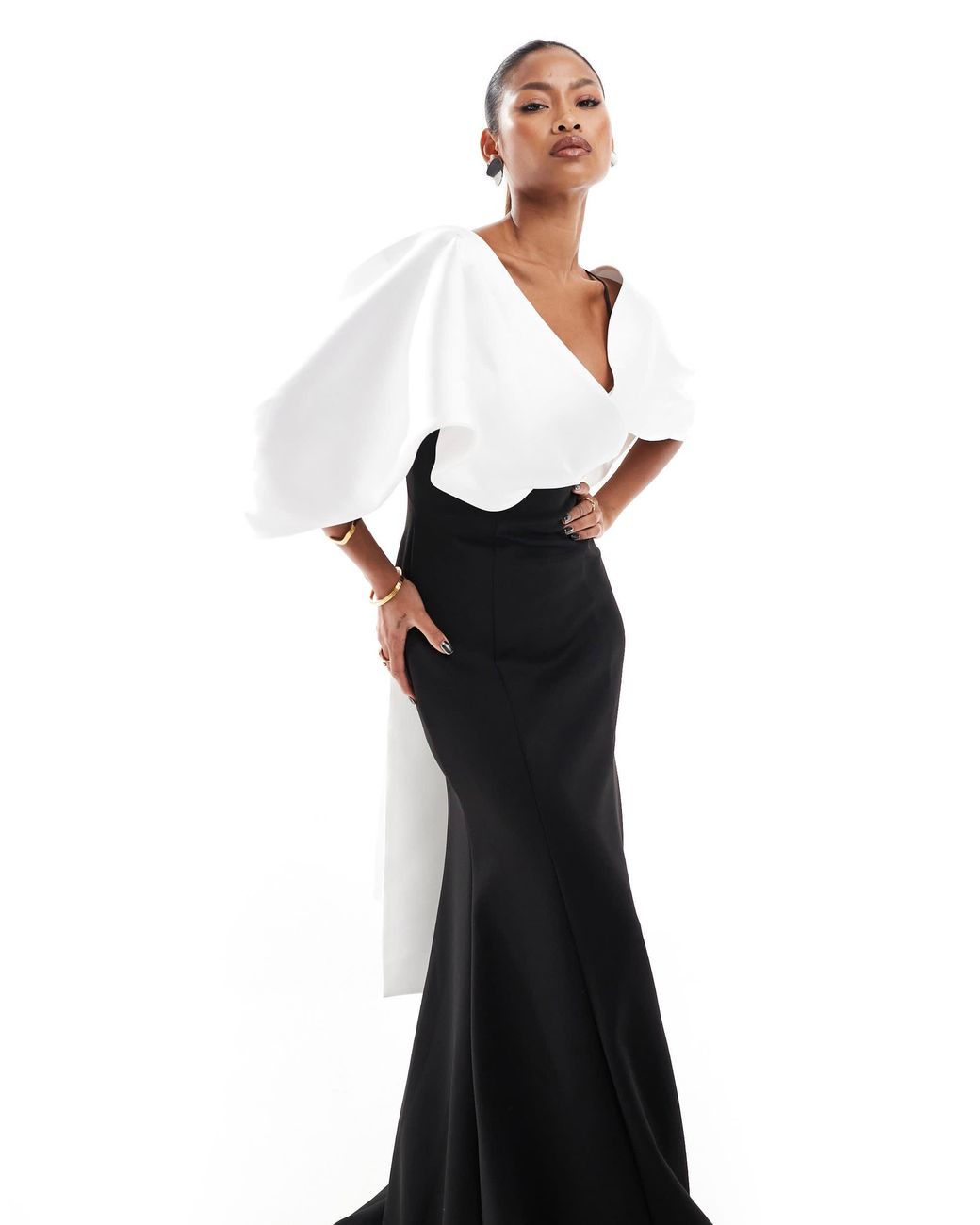 asos black white dress Premium Contrast Oversized Bow Maxi With Sash Train in this dress features a Color:M-Sky Blue AddTopMOB longsleeve backless dress Long