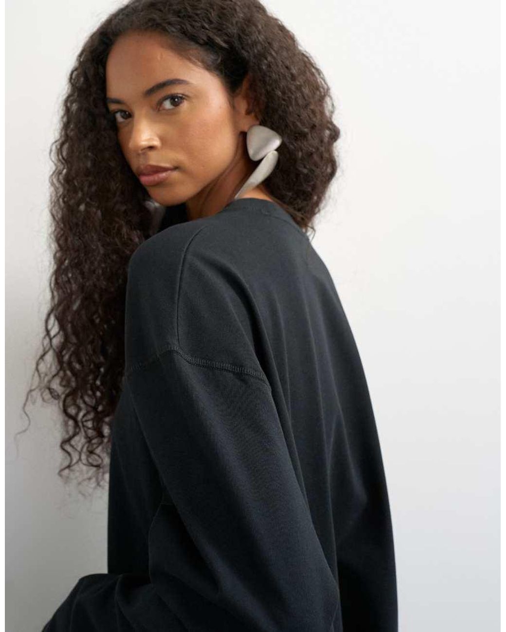 TOPSHOP White Long Sleeve Slouchy Skater Tee