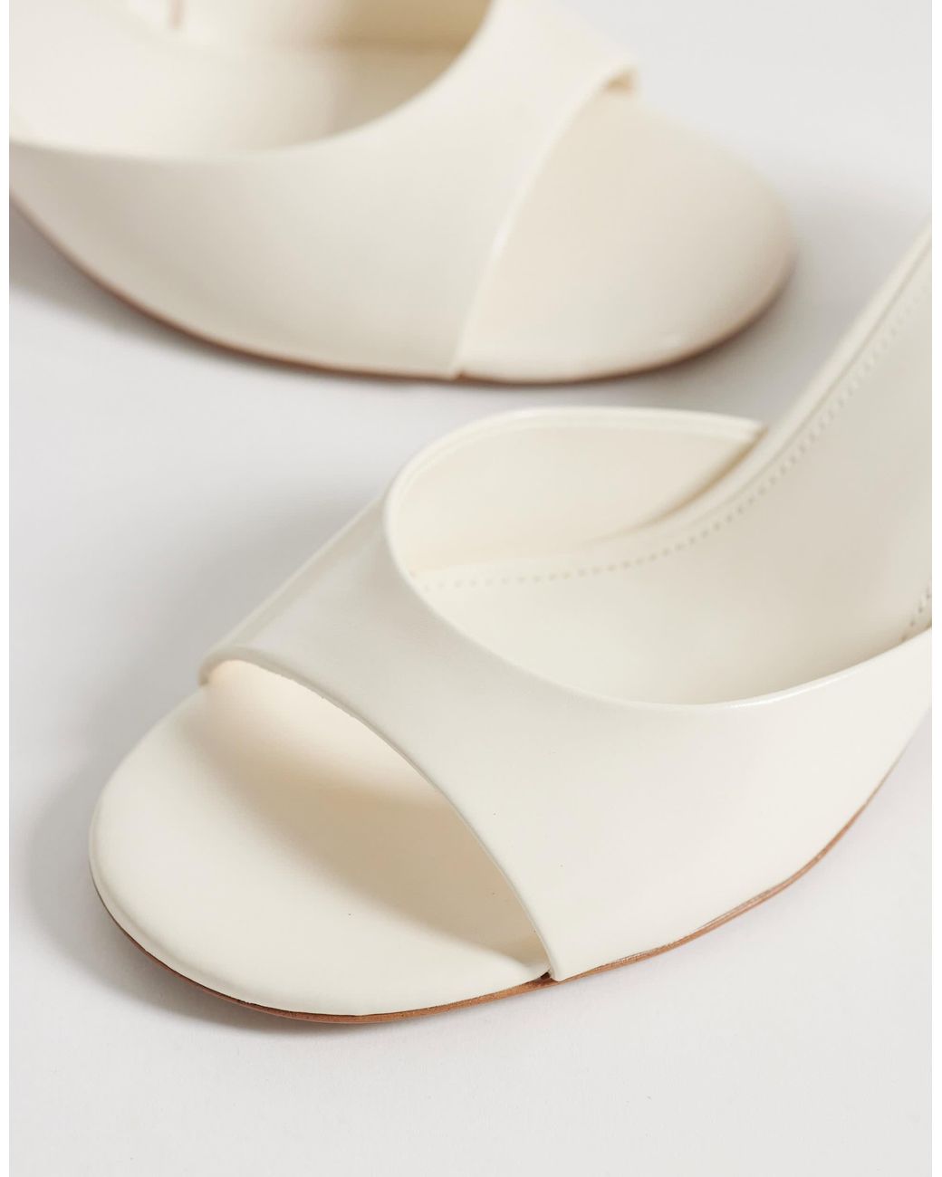 Mango White – mules