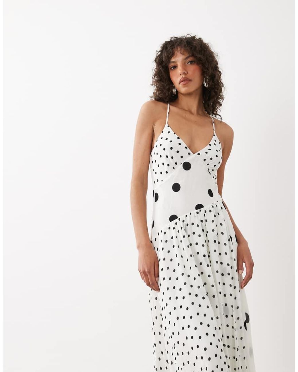 Nobody's Child White Nobodys Child Occasion Dani V-neck Cross Back Maxi Dress