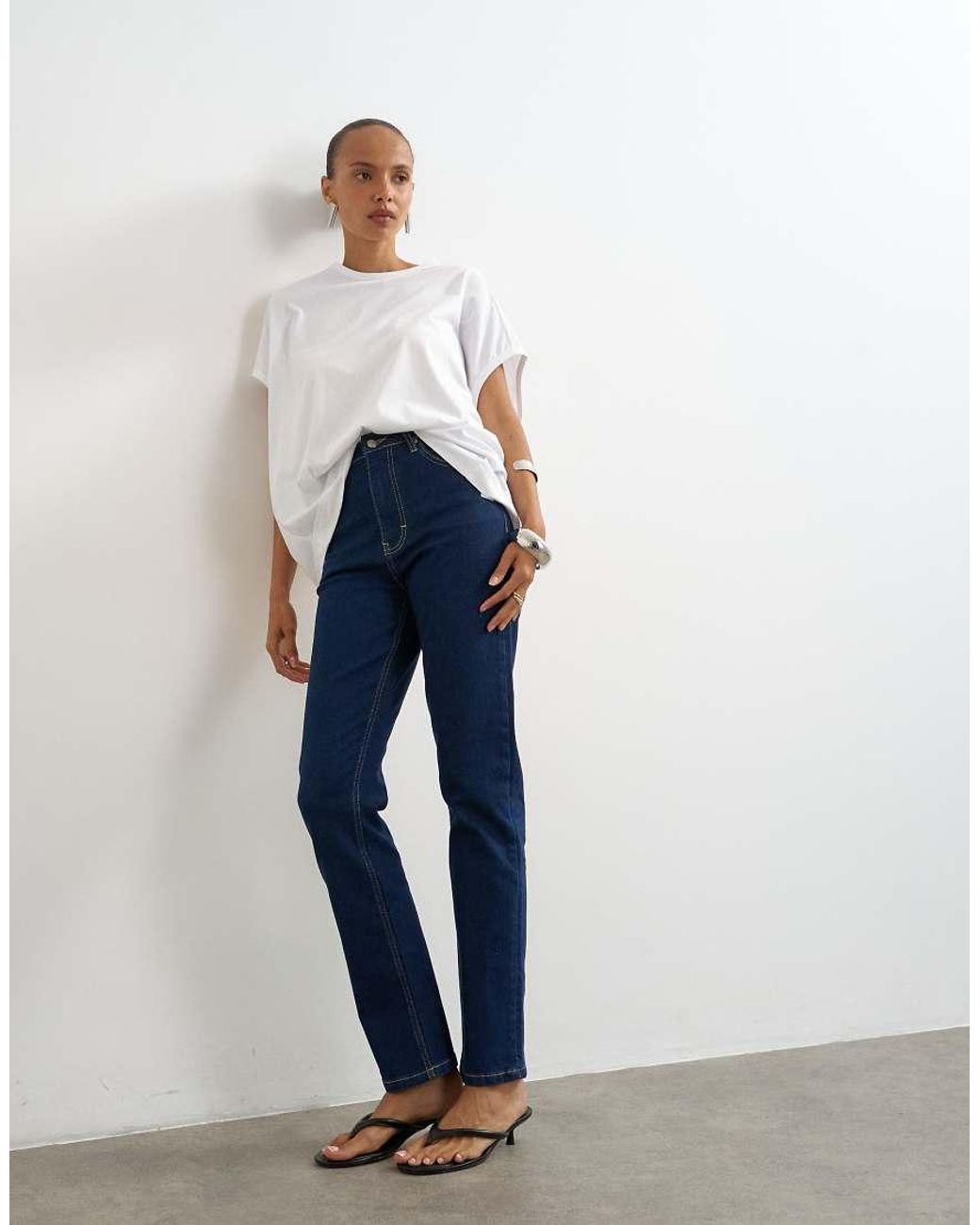 TOPSHOP White Dree High Rise Slim Straight Leg Jeans