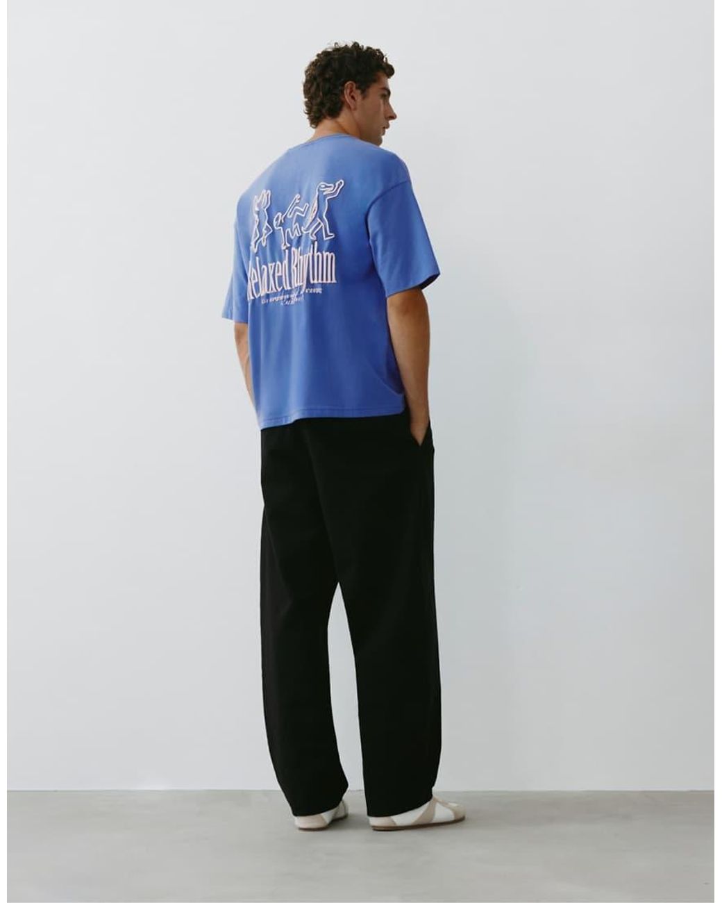 Pull&Bear Blue Relaxed Fit Textured Graphic T-shirt for men