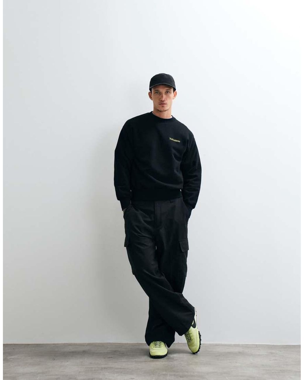 No Problemo Black 100% Cotton Mini Embroidered Logo Sweatshirt for men