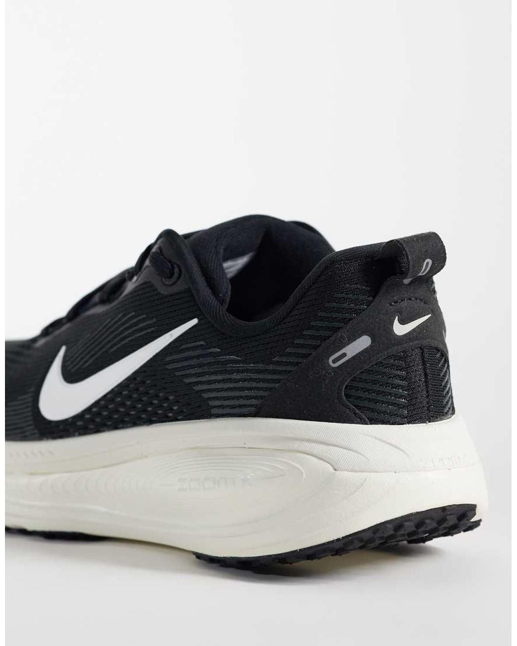 Nike Blue Vomero 18 Trainers