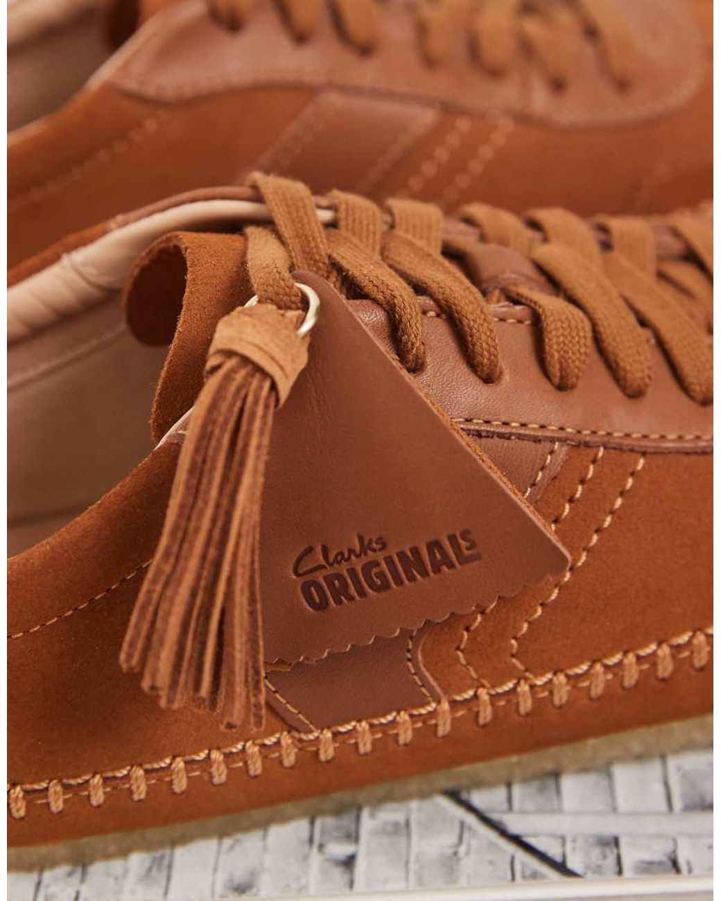 Clarks Brown Tor Low Shoes