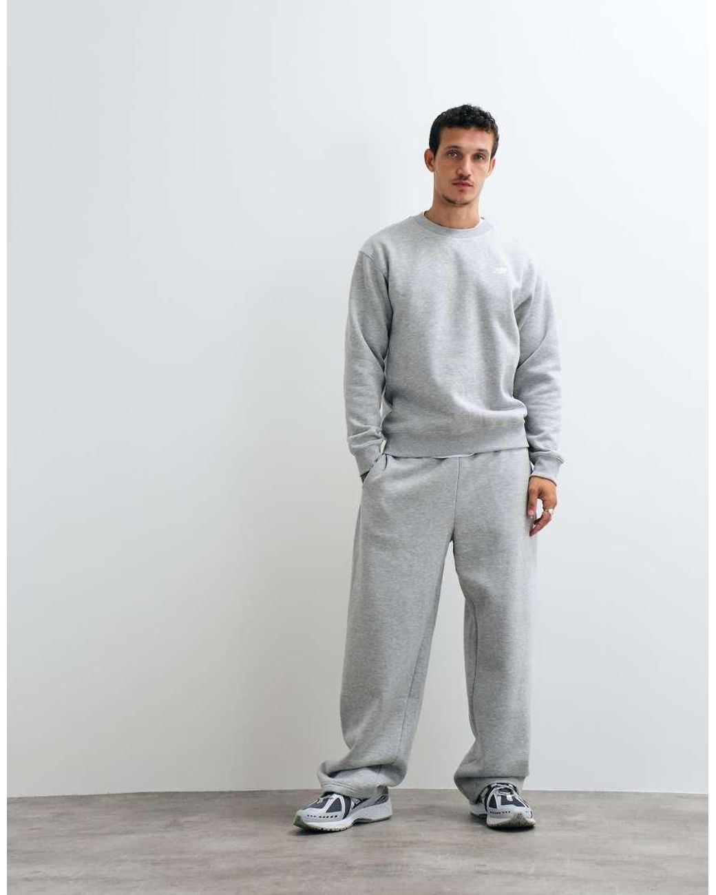 New Balance Gray Essential Fleece Sweatshirt for men