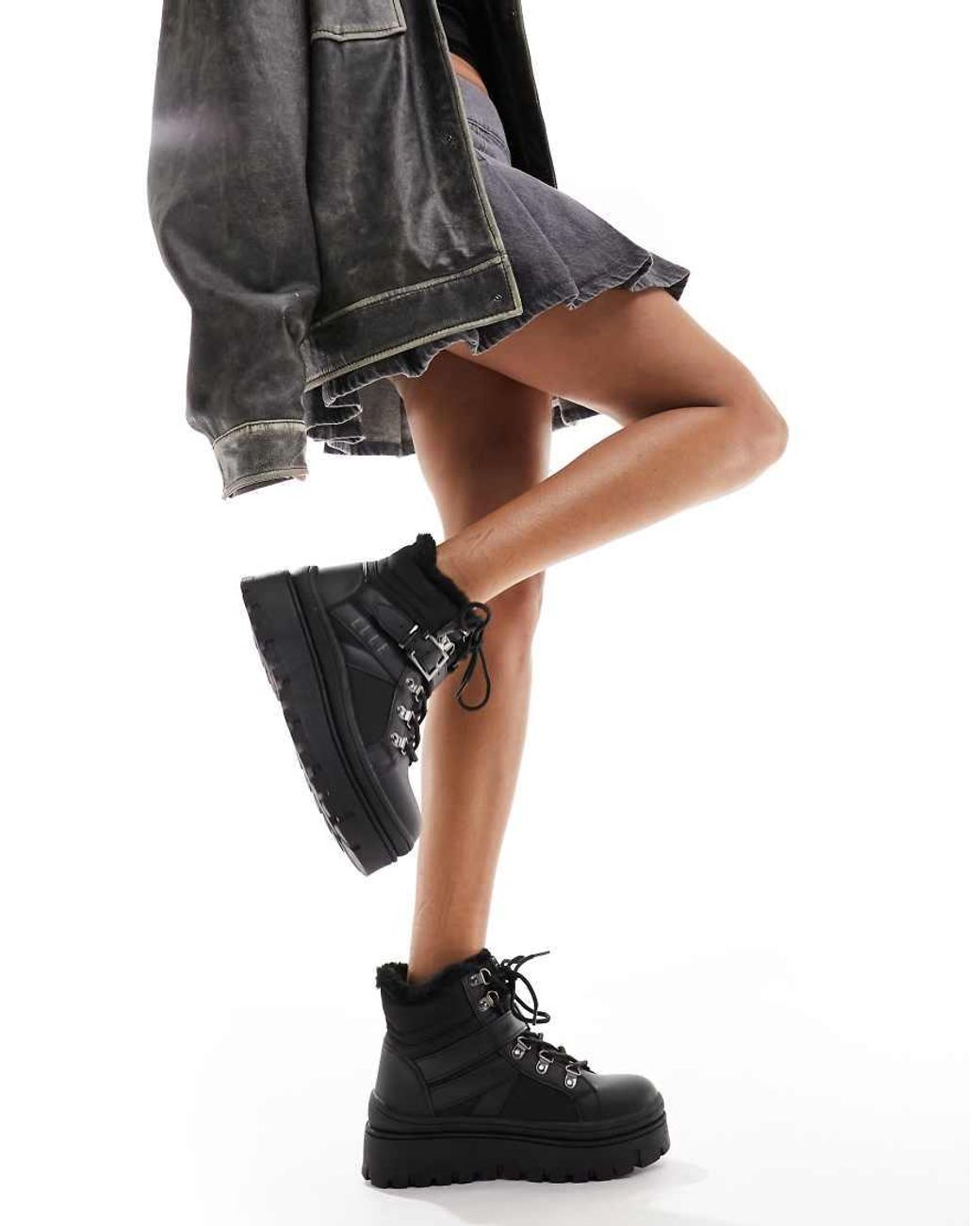 Chunky flatform boots best sale