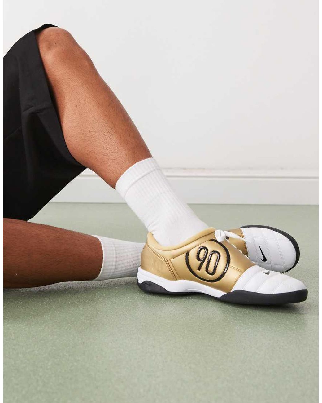 Nike Metallic T90 Trainers for men