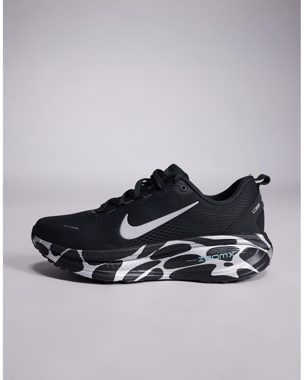 Nike Gray Vomero 18 Trainers for men