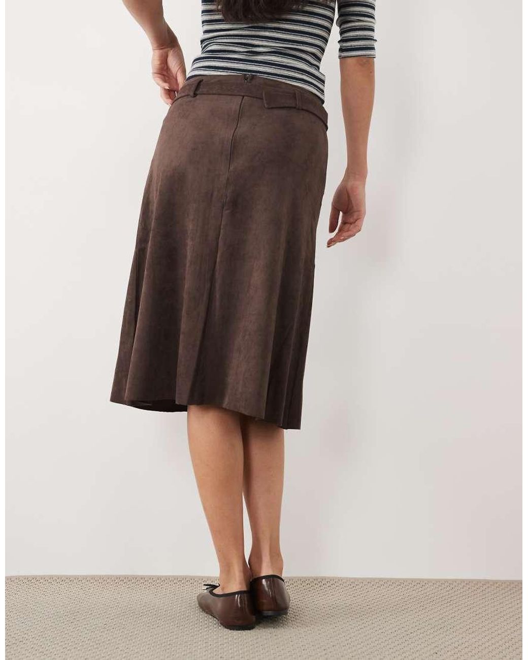 Motel Natural Suzu Faux-suede Buckle Midi Skirt