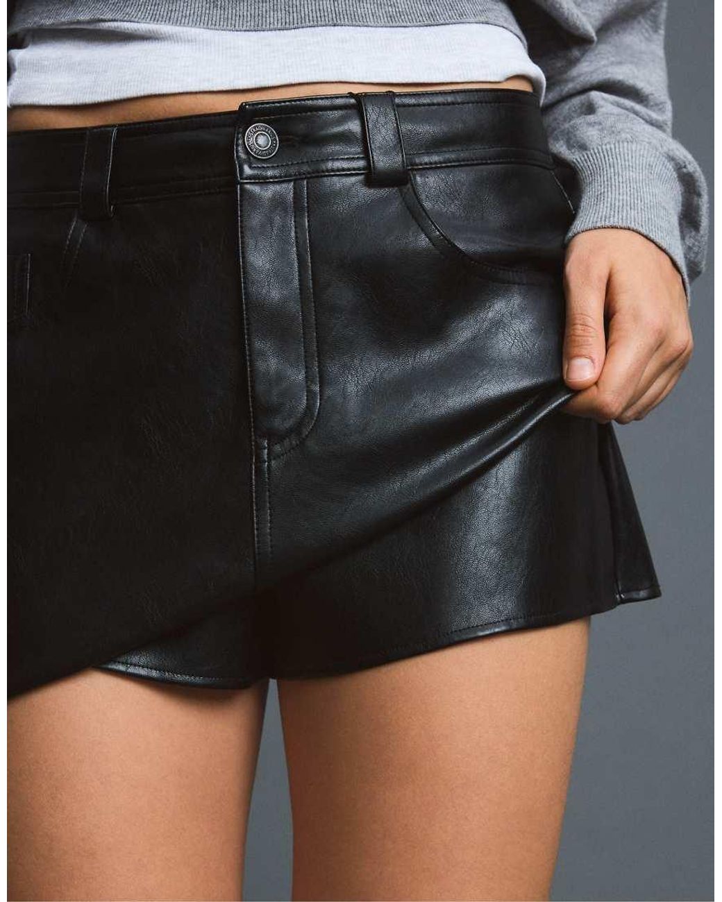 Stradivarius Gray D62 Leather Effect Skort