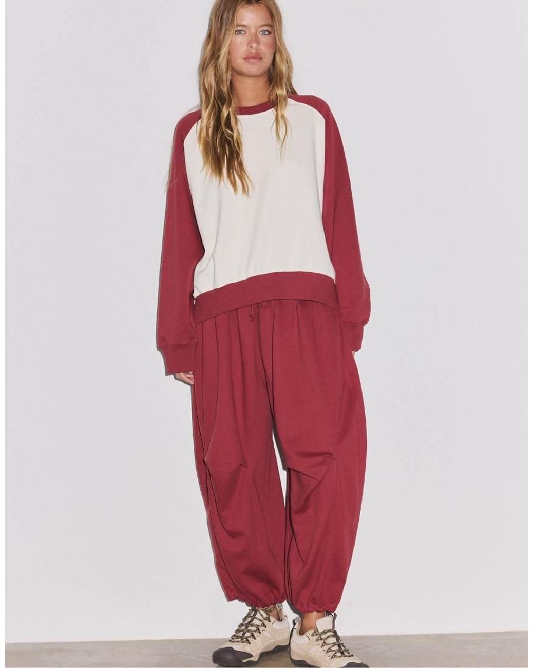 Stradivarius Red Contrast Cropped Sweatshirt