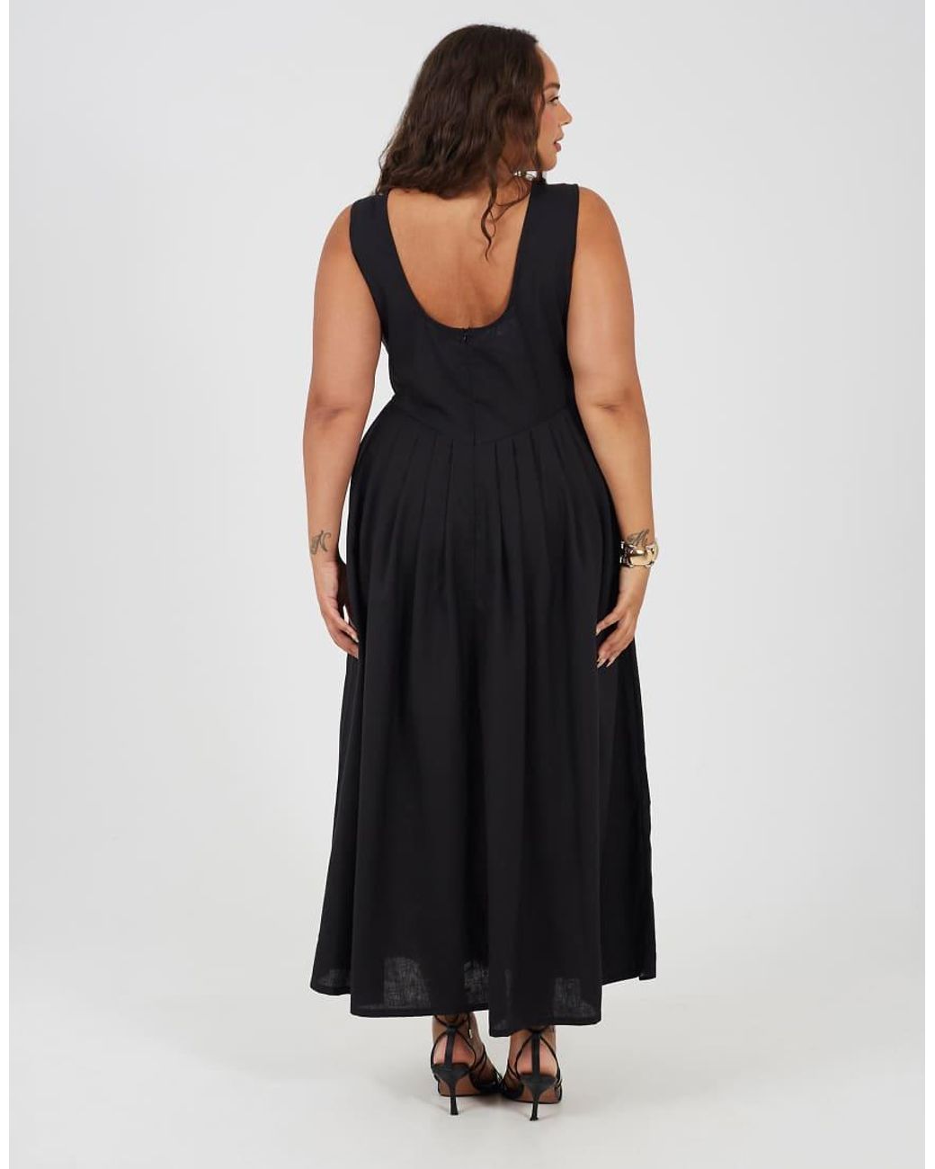Brave Soul Black Curve V-Neck Midi Dress With Pleated Skirt