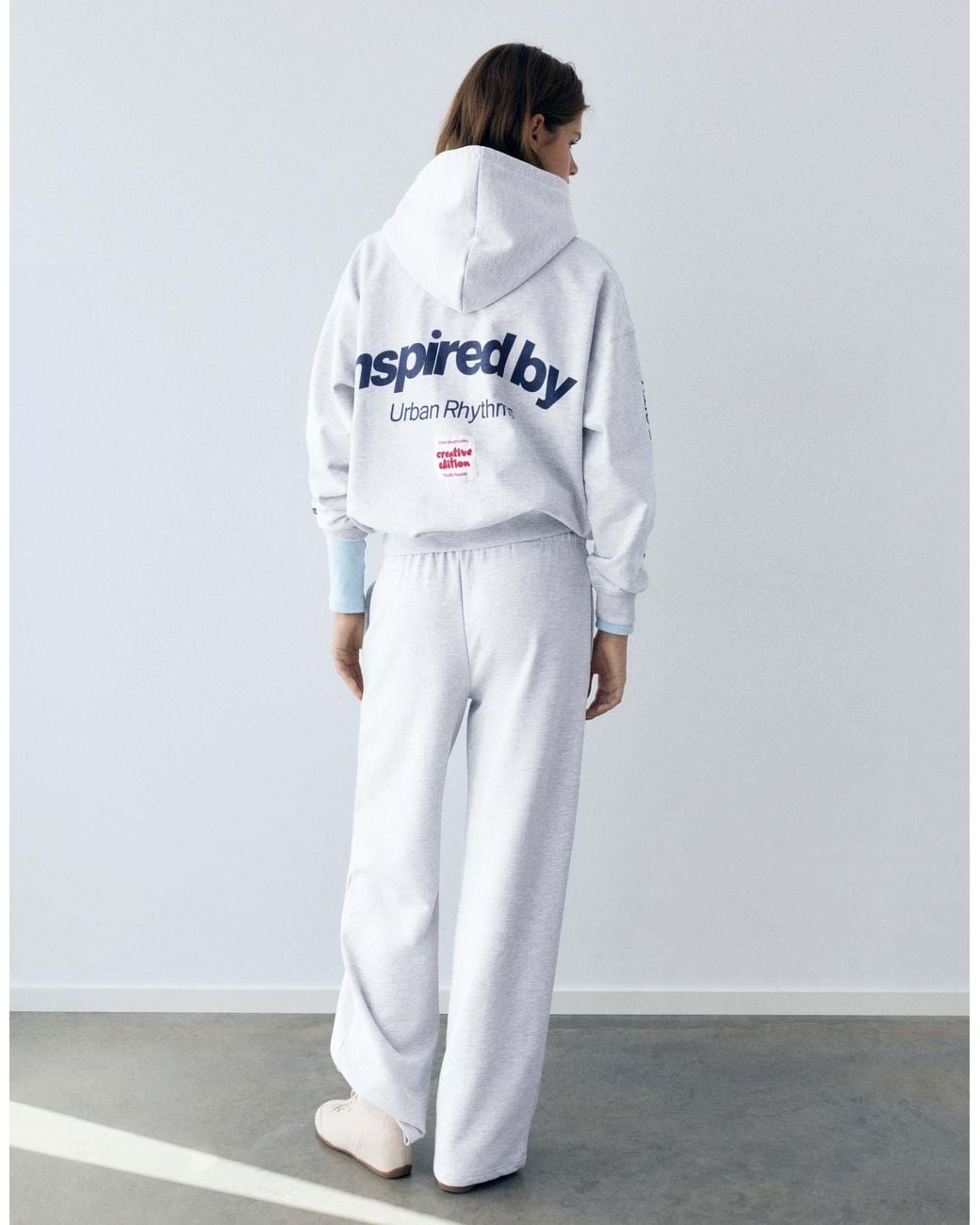 Sweat à capuche imprimé graphique chiné Pull&Bear en coloris White