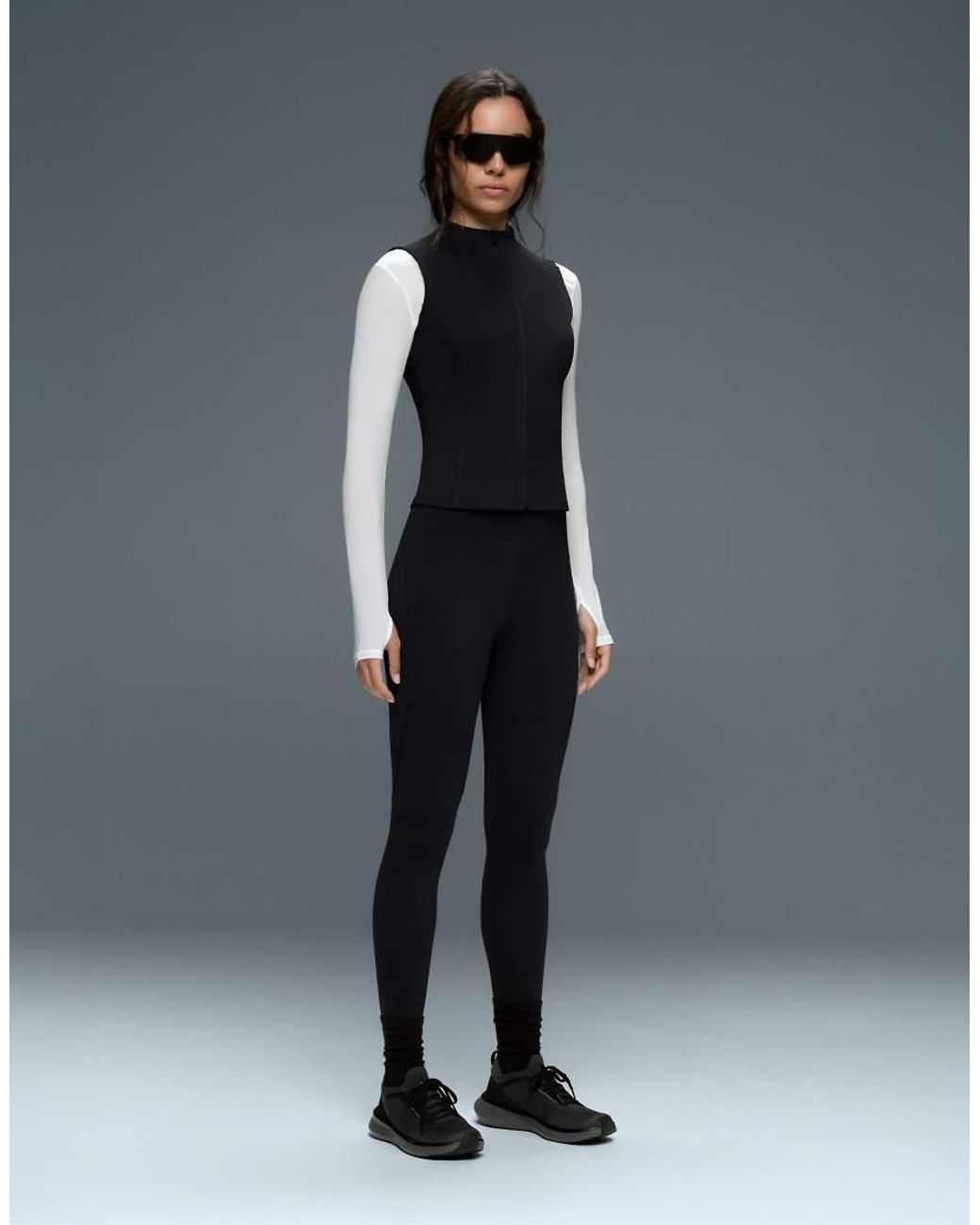 Oysho Black Sleeveless Zip T-shirt