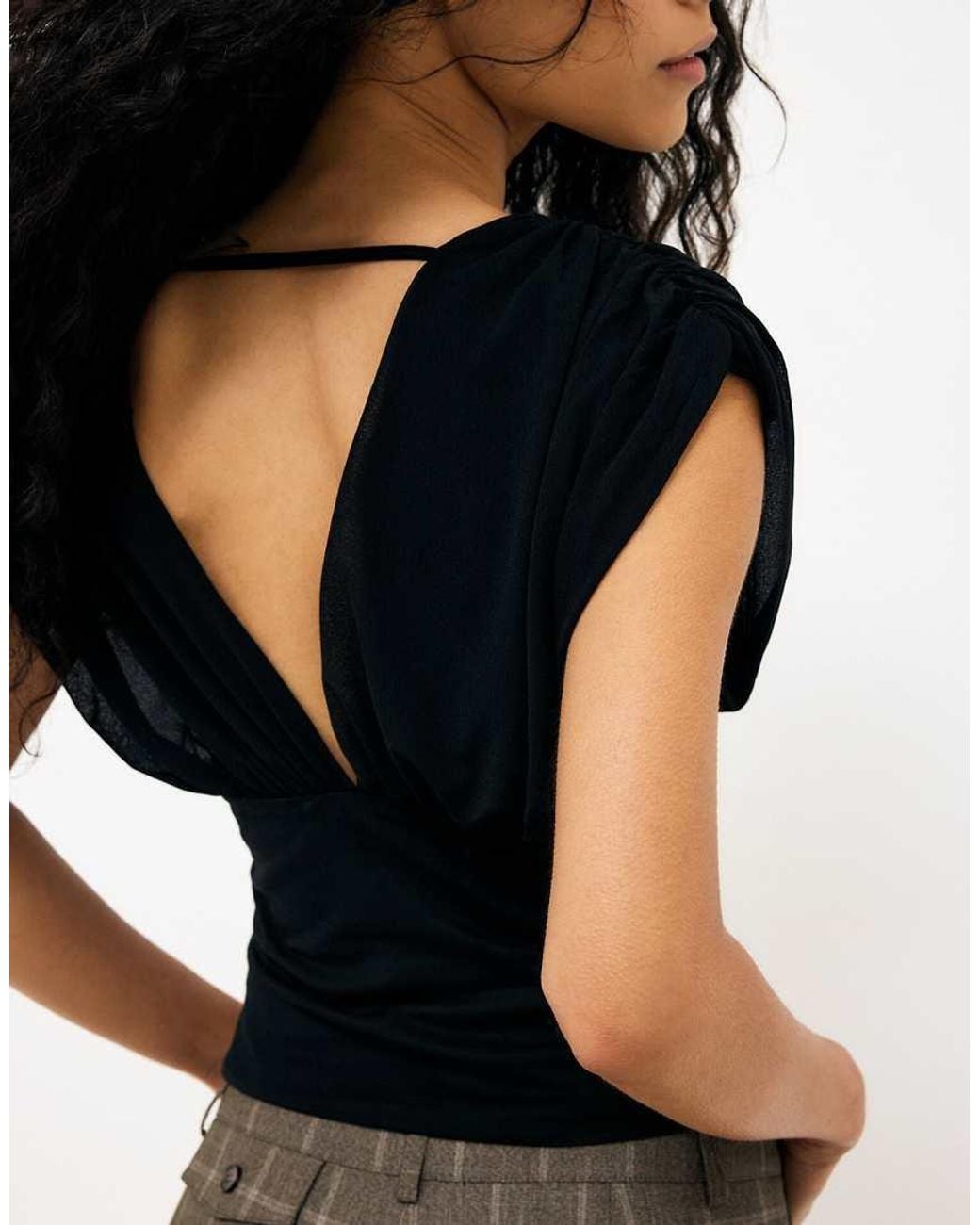 NA-KD Black V Neck Top