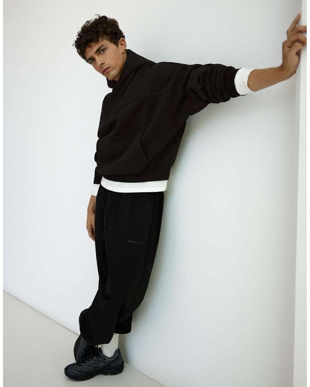 Bershka Black Boxyhoodie for men