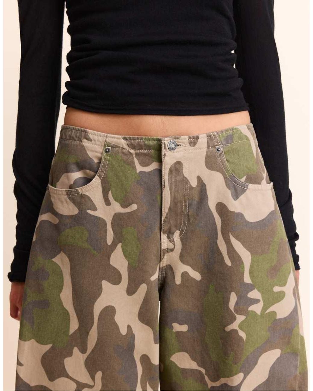 Stradivarius Natural Barrel Fit Jeans With Adjuster
