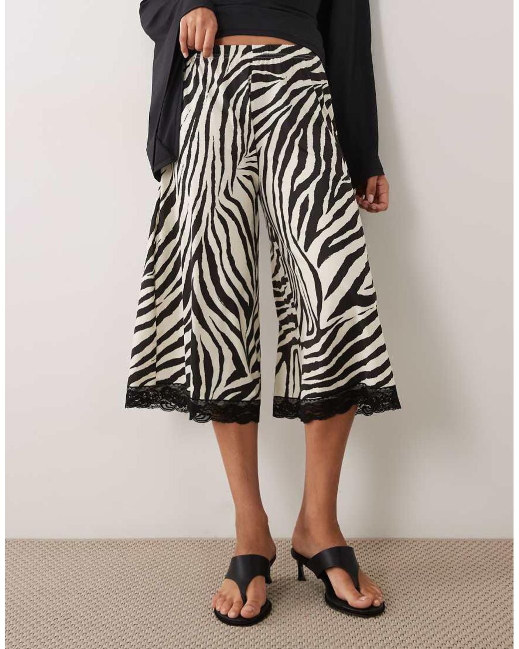 Miss Selfridge Black Wide Leg Culotte With Lace Trim