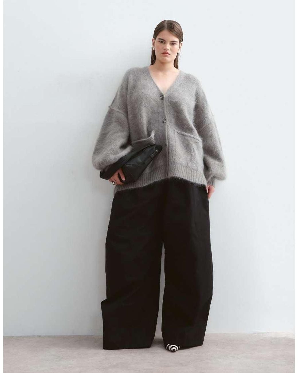 ARRANGE Gray Curve Premium Oversized Mohair Rich Cardigan