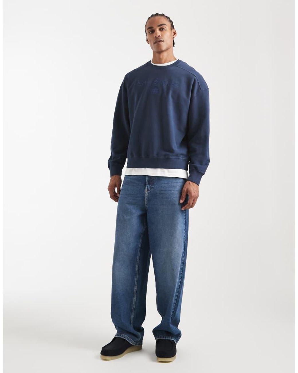 Levi's Blue Embroidered Logo Boxy Crew Sweatshirt for men