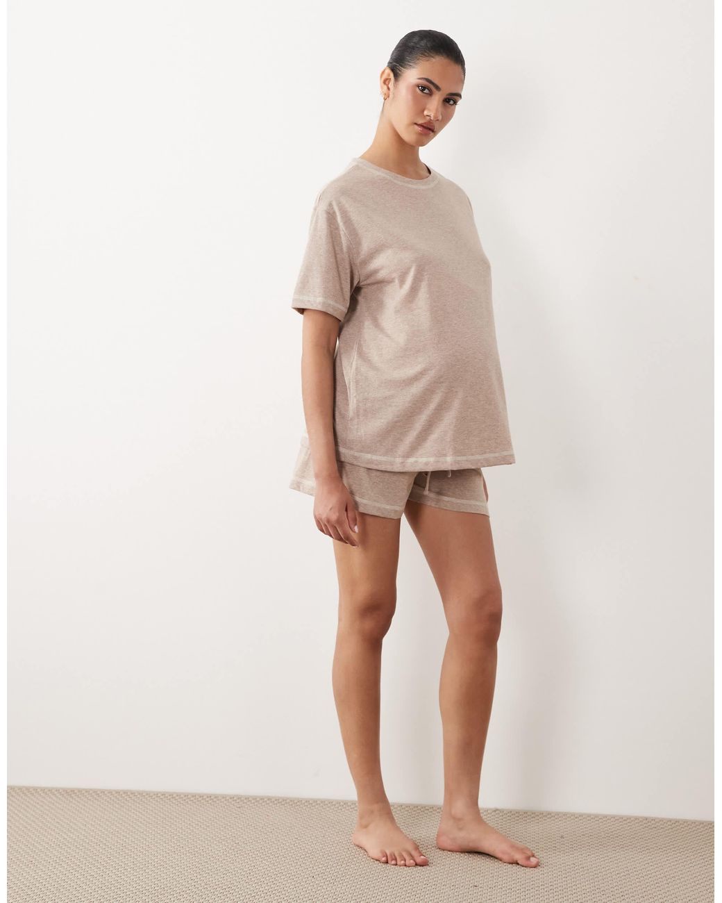 ASOS Natural Asos design maternity – essentials – umstands-pyjama aus oversize-t-shirt und shorts
