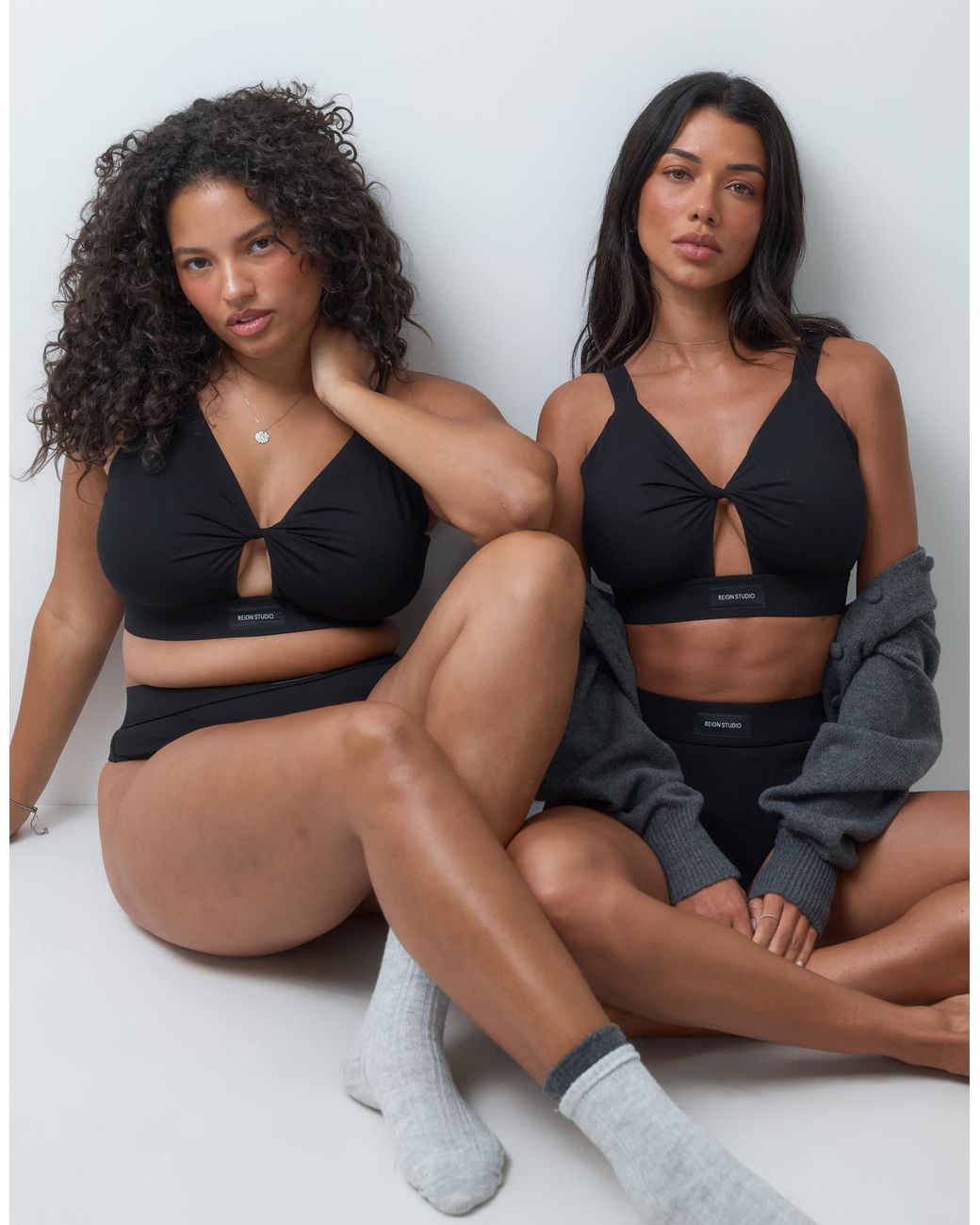 String taille haute Reign Studio en coloris Black