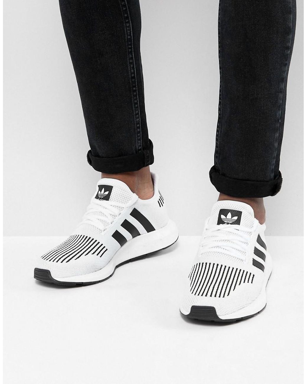adidas Originals Swift Run Sneakers In Gray Cq2116 for Men | Lyst