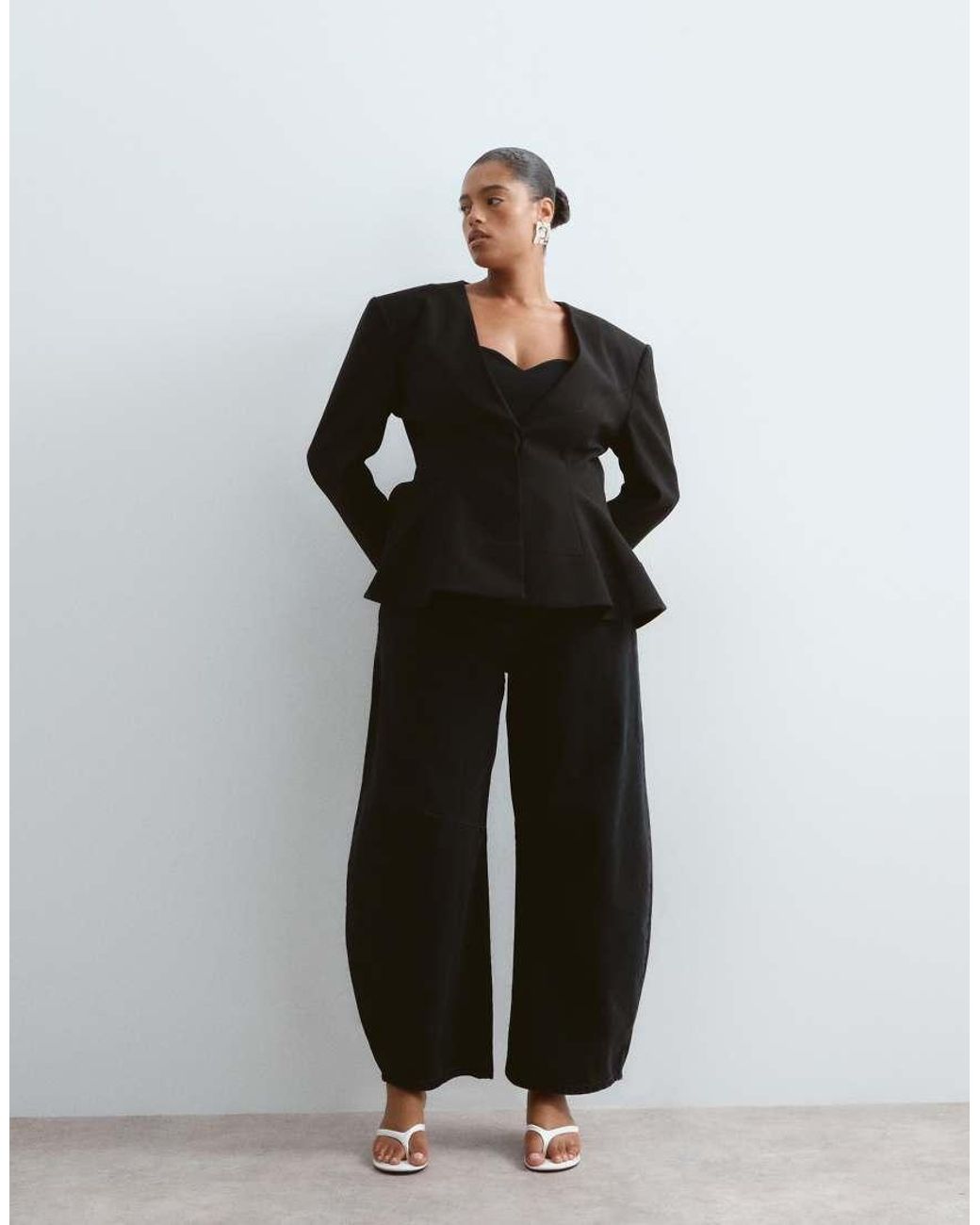 ARRANGE Black Curve Collarless Strong Shoulder Peplum Blazer