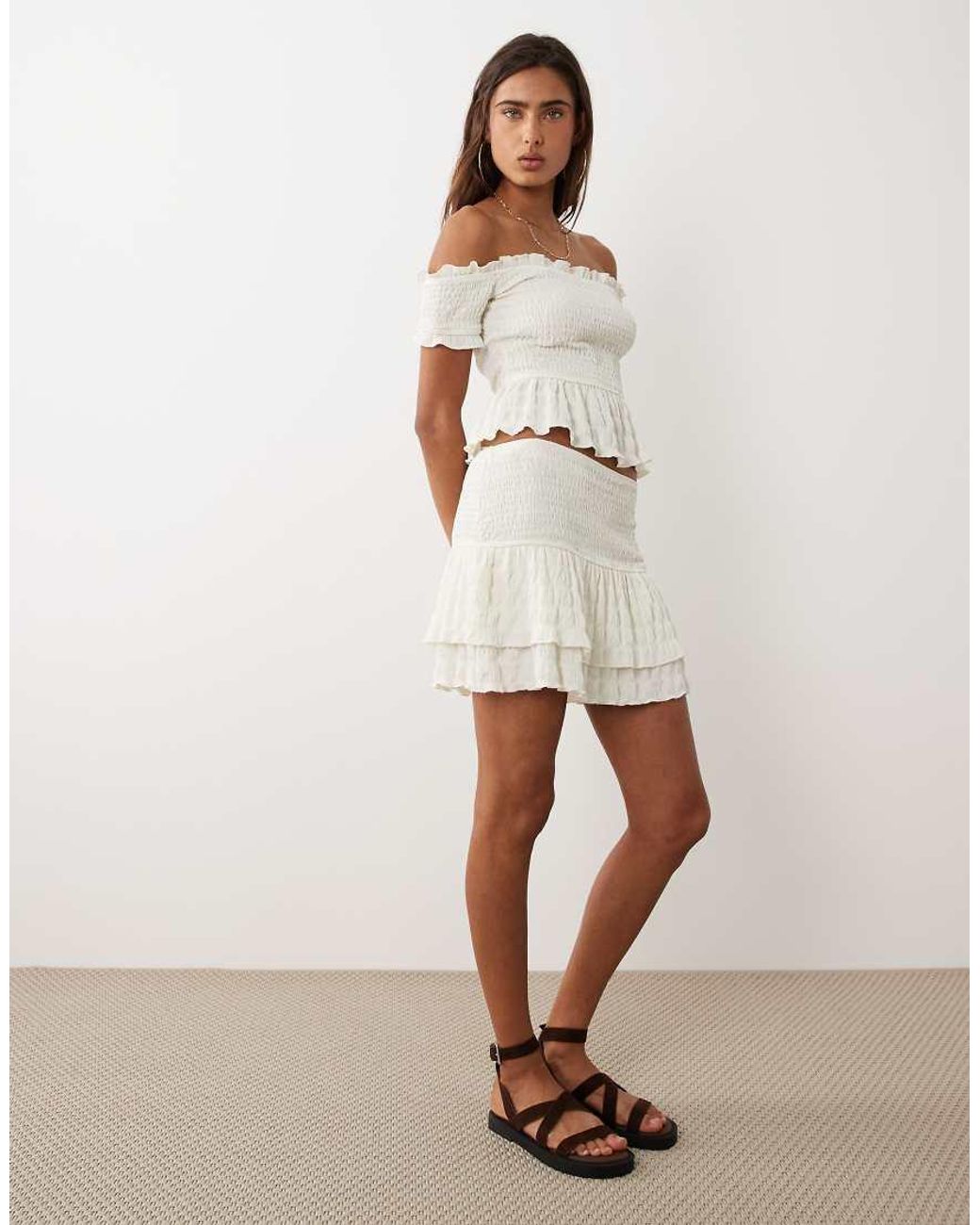 Kaiia Exclusive in het White