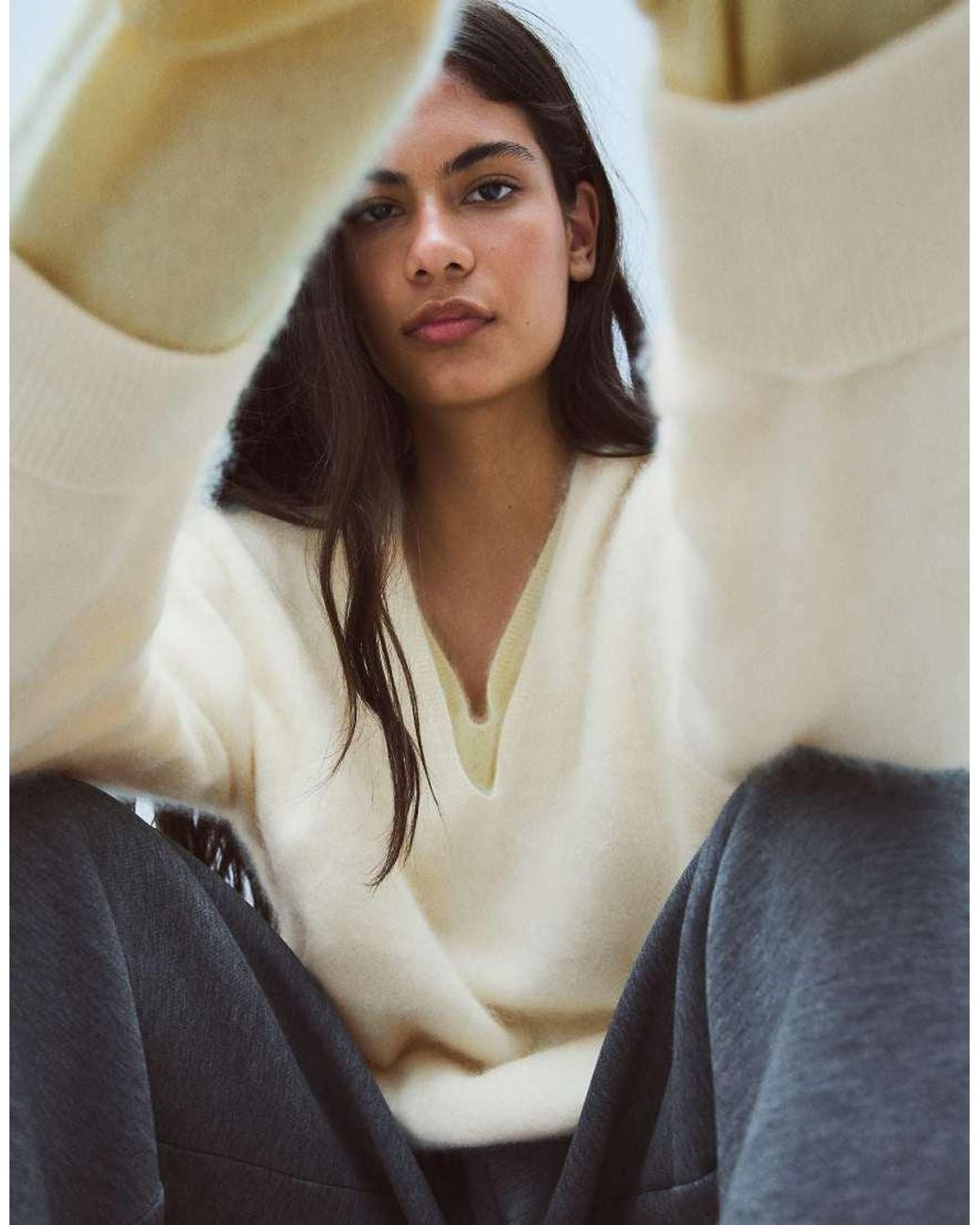 Bershka White 100% Wool V-Neck Jumper