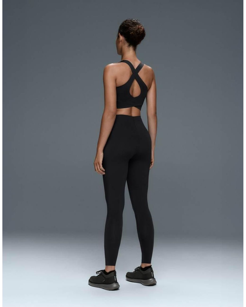 Oysho Black V-Cut Light-Touch 65Cm Ankle-Length Leggings