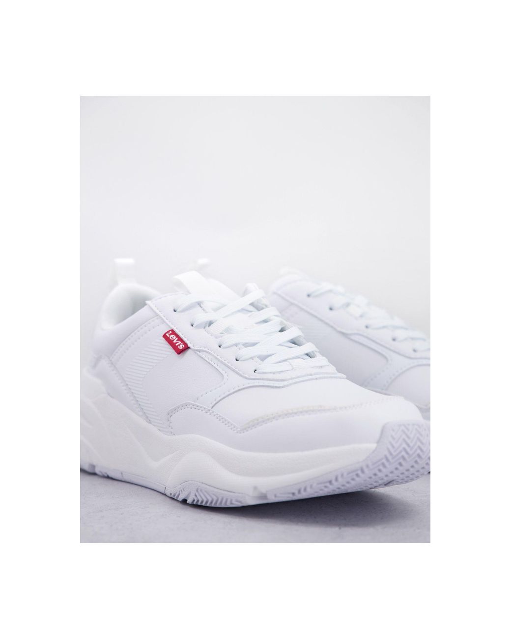 Levi's Eastman Chunky Trainers in White 