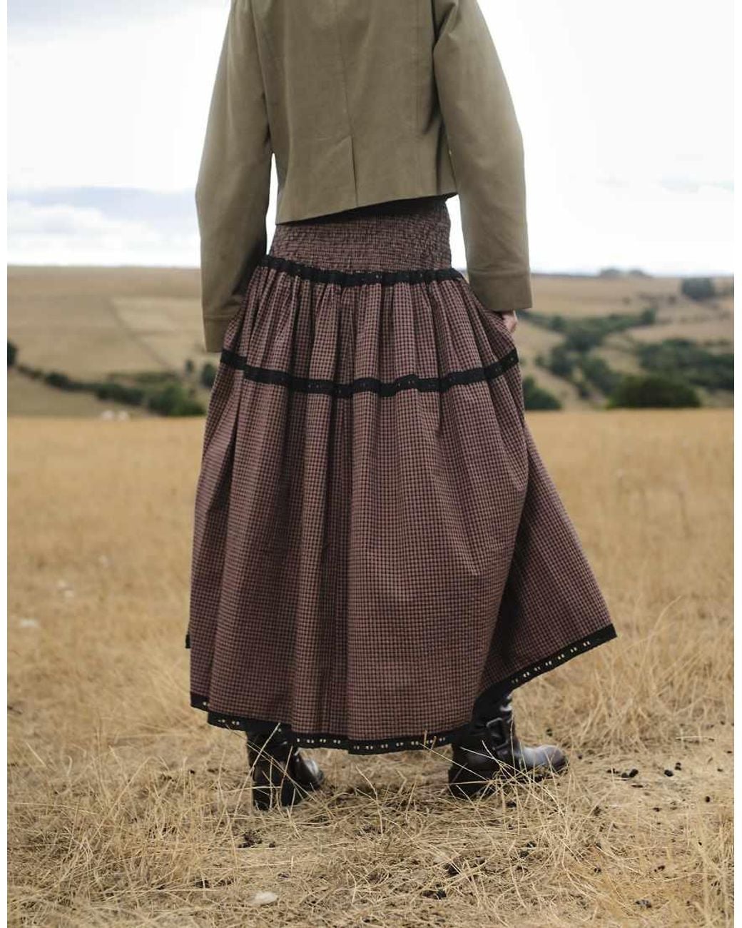 Daisy Street Metallic Low Rise Shirred Midi Skirt With Black Lace Detailing