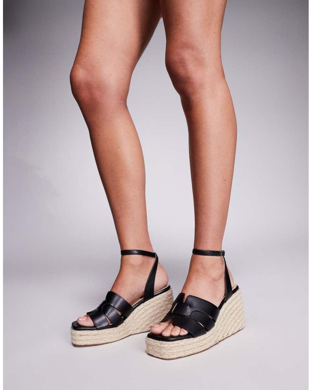 SIMMI Black Bellamy Wedge Sandals