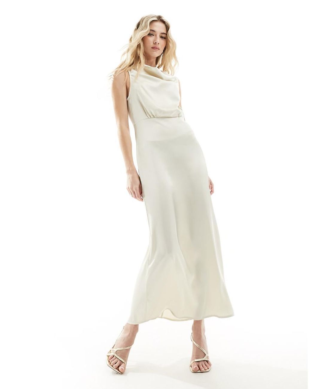 Vestido De Novia Largo Color Crema Con Cuello Desbocado De -Beis Neutro Vila de color White